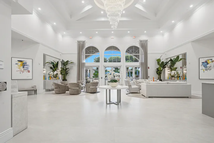 30-Clubhouse-Lobby
