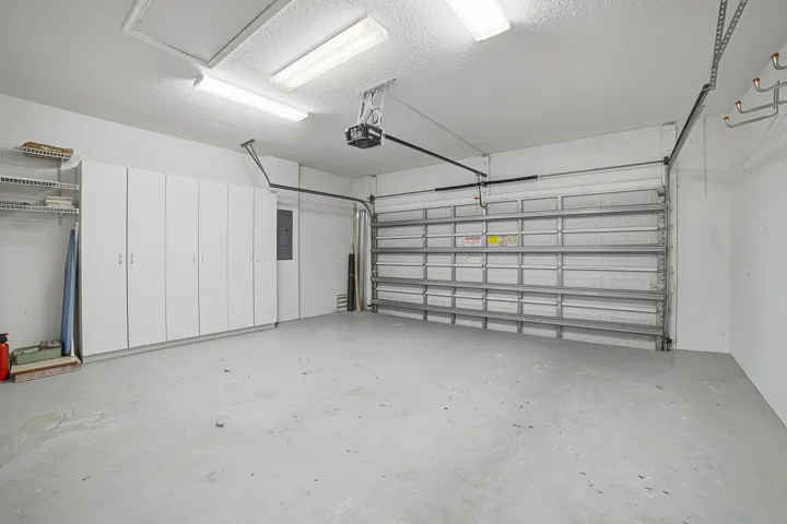 47-Garage