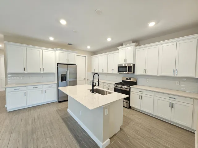 Kitchen (2)