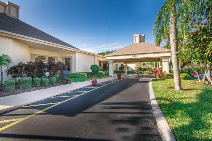 5355 Tenth Fairway Drive