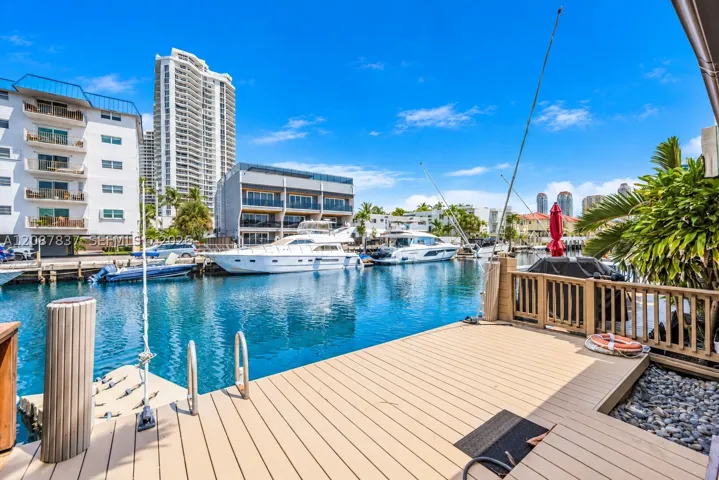 Dock