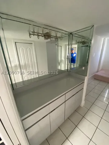 401 Ocean Dr 1021, Miami Beach, Florida 33139