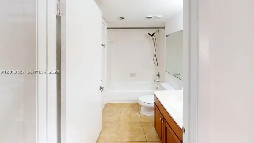 2nd bathroom