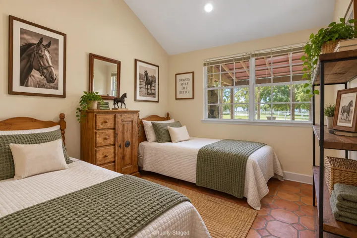 Bedroom in barn apartment/lounge