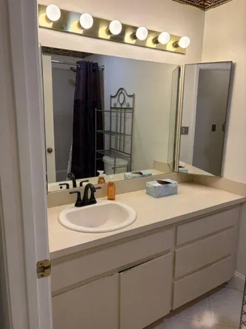 223 Springdale 8