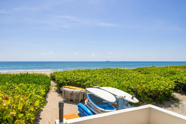 PRIVATE BEACH ACCESS