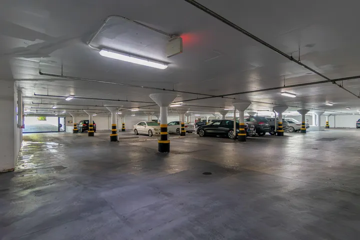 UNDERGROUND GARAGE