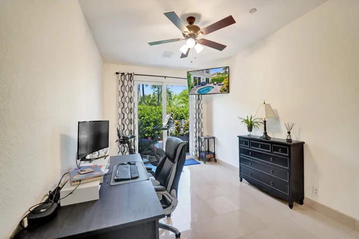 1st Fl Bedroom 1