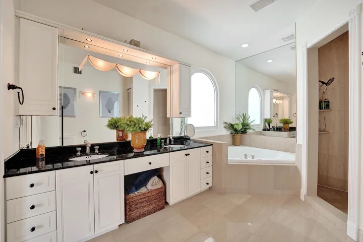 Ensuite 2