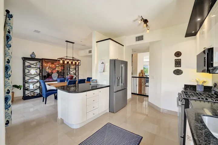 Kitchen 4