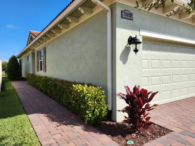 21029 SW Modena Way (25)
