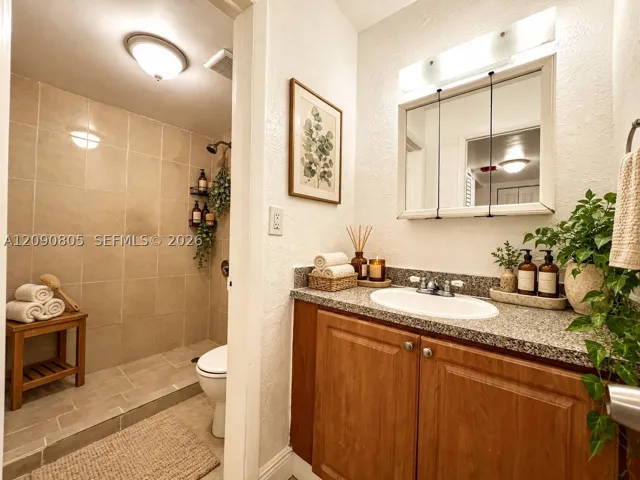 9760 Sw 184th St 3d, Cutler Bay, Florida 33157
