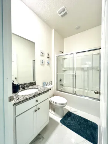 103 Sw Grove Photo 5