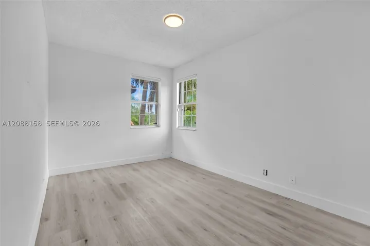 4th bedroom (front view of the townhouse)