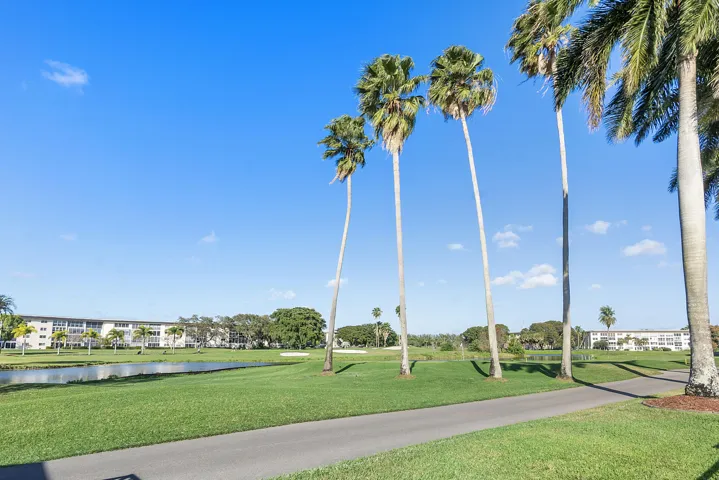 GOLF COURSE