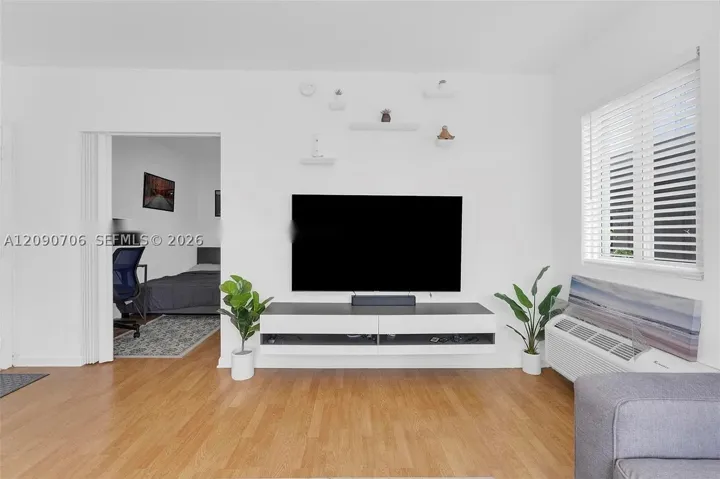 1027 Euclid Ave 12, Miami Beach, Florida 33139