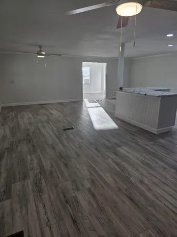 EMERALD (26)