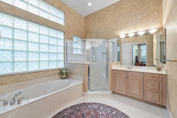 025-6947FairwayLakesDrive-BoyntonBeach-F