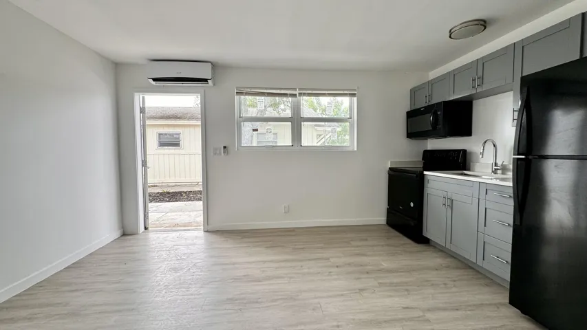Kitchen / living room