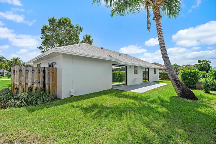 1633 Woods Bend Rd-21