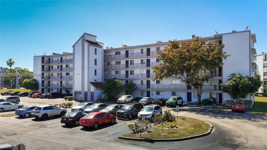 8740 N Sherman Cir 102, Miramar, Florida 33025