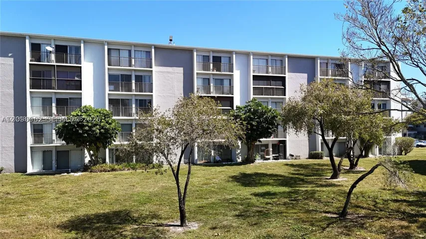 8740 N Sherman Cir 102, Miramar, Florida 33025