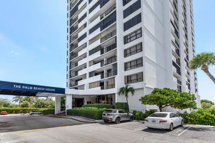 001-5600NorthFlaglerDrive-WestPalmBeach-