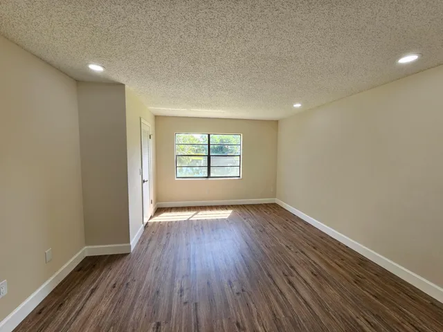 Bedroom 1 (2)