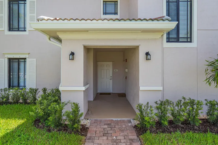 005-2810GrandePkwy107-PalmBeachGardens-F