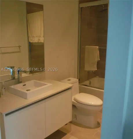1600 Sw 1st Ave 811, Miami, Florida 33129