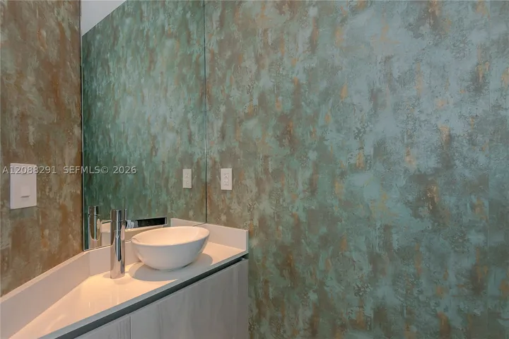 480 Ne 31st St 3201, Miami, Florida 33137