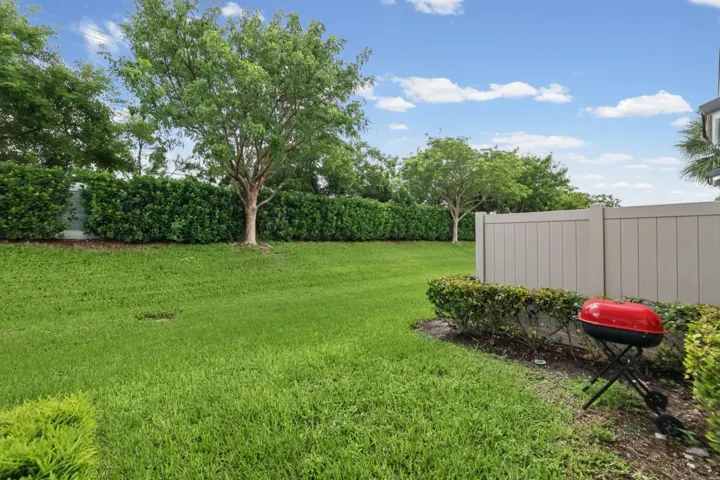 4488 E Appleton Cir -38