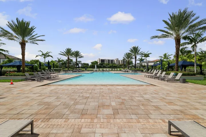 4488 E Appleton Cir -44