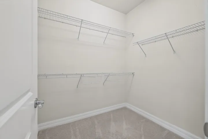 4488 E Appleton Cir -24