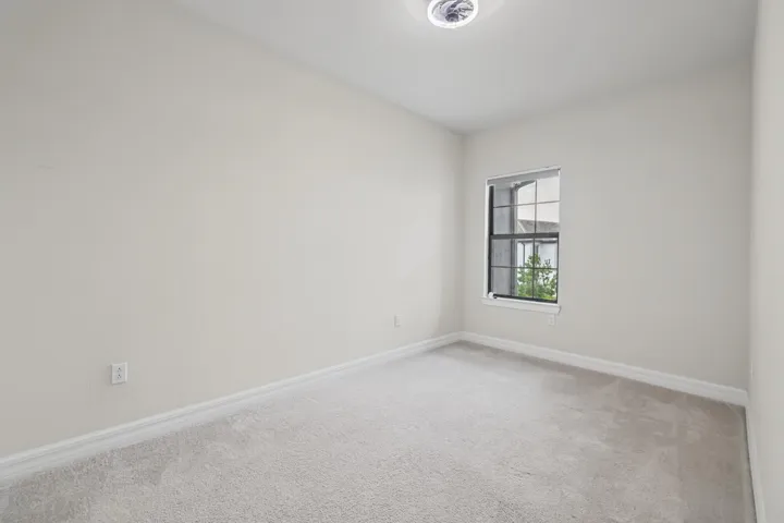 4488 E Appleton Cir -28