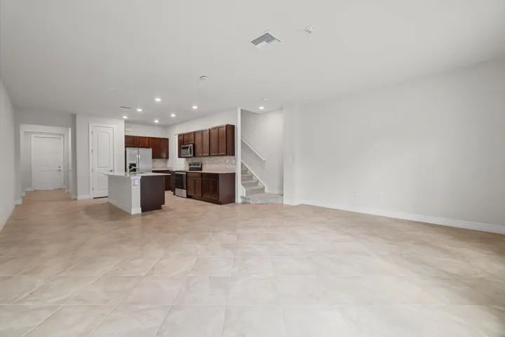 4488 E Appleton Cir -12