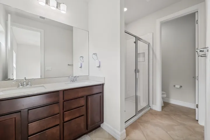 4488 E Appleton Cir -22