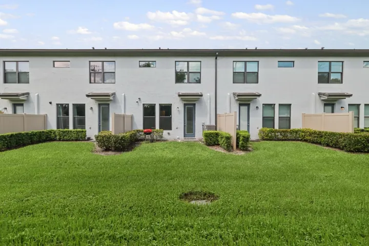 4488 E Appleton Cir -36