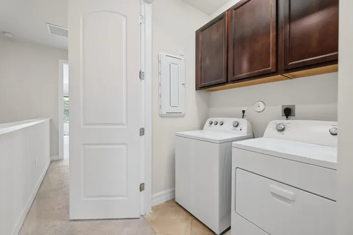 4488 E Appleton Cir -17