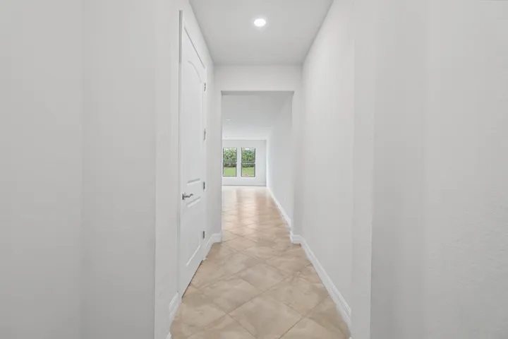 4488 E Appleton Cir -4