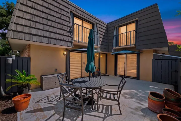 Private Courtyard