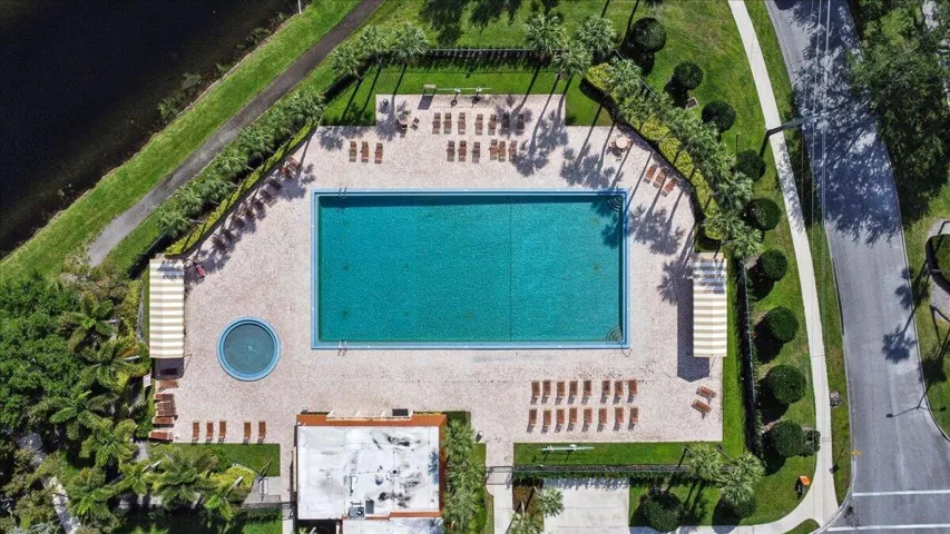 Amenity_Area_2_Pool_Aerial