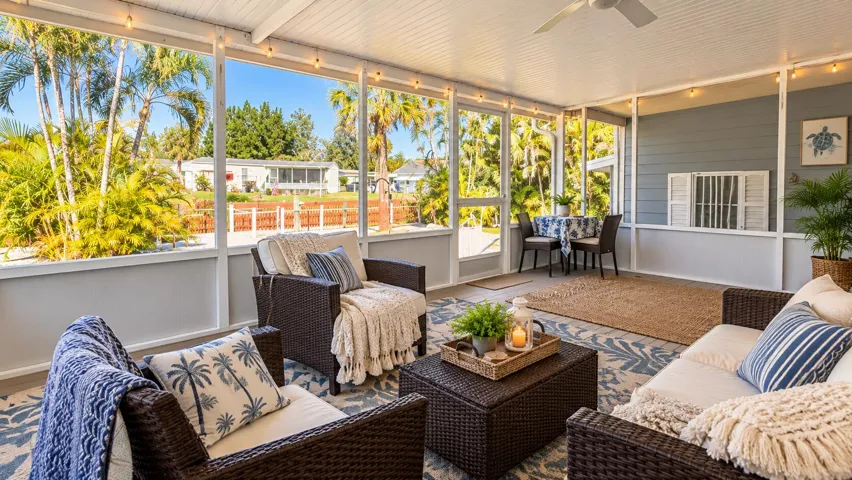 screened porch