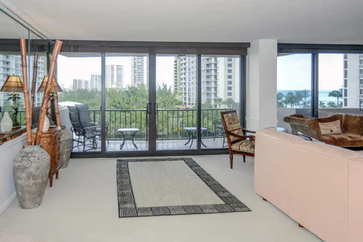 4200 N Ocean Dr Apt 2606-large-010-020-L
