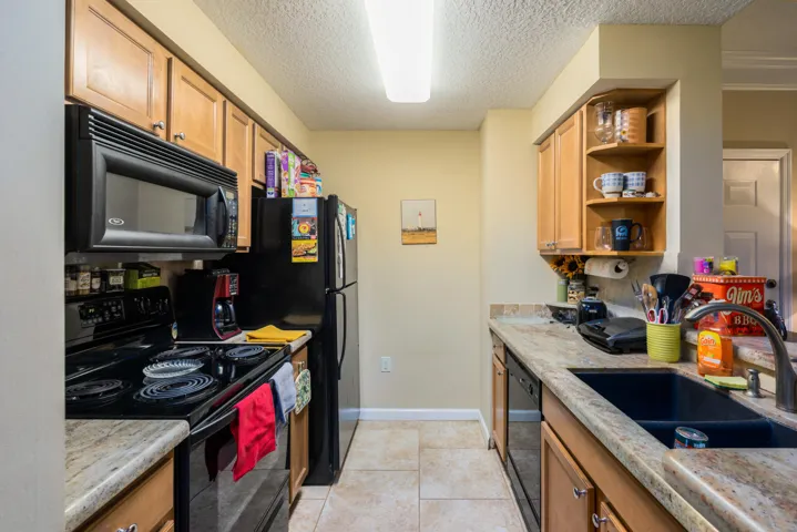 2106 Myrtlewood