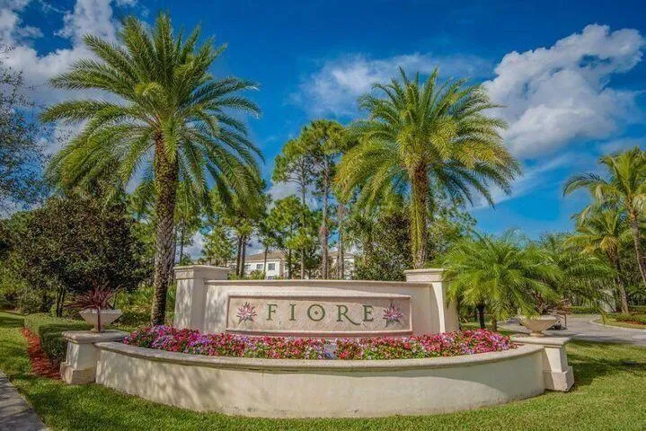 Fiore Entrance SIgn