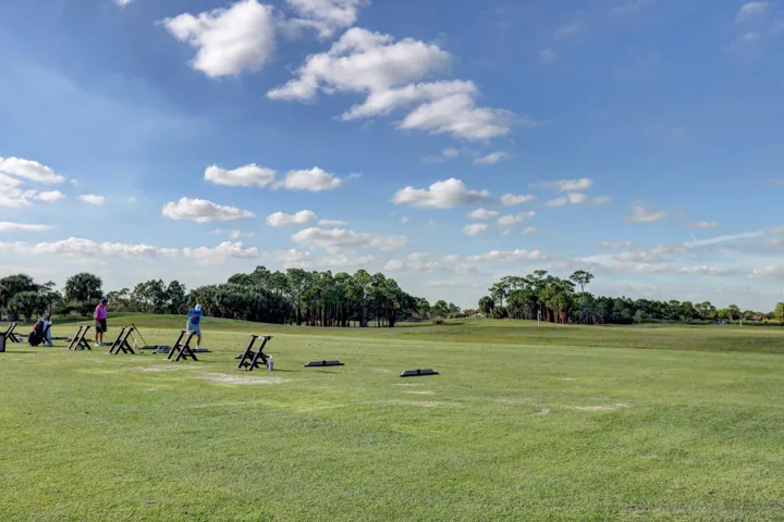 M-Driving Range