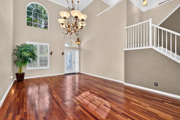 Living Room 4