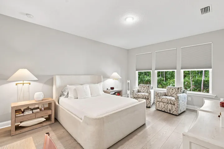 020 - master bed 3