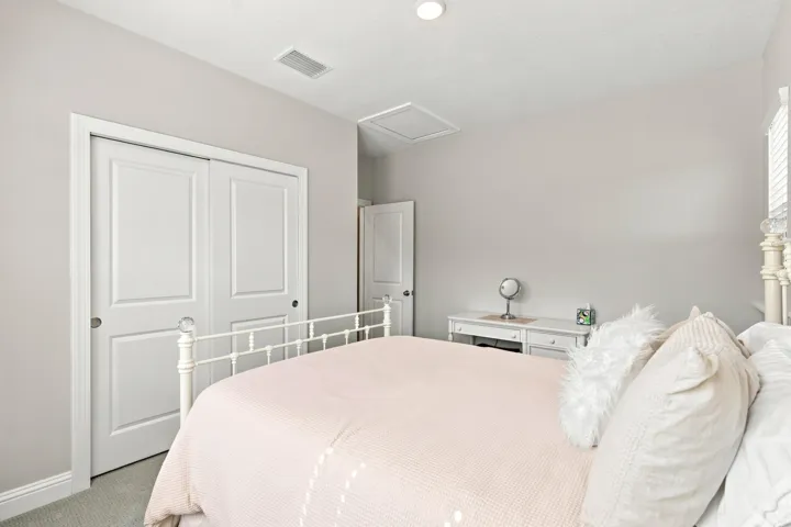 028 - bed 3-2
